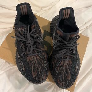 Yeezy Boost Sneakers